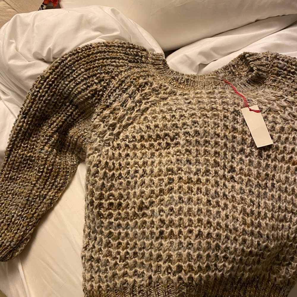 Anthropologie sweater - New with tags!